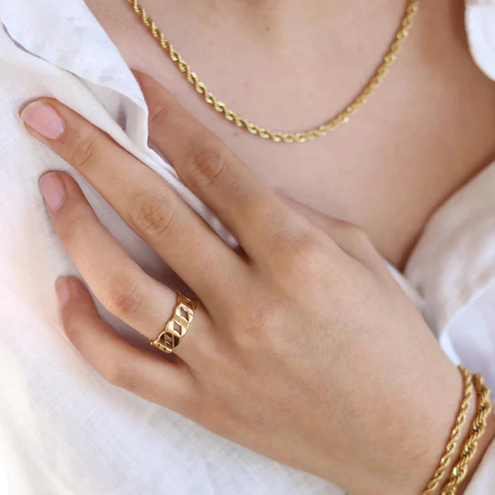  Gold stainless steel geometric band, 2mm width, minimalist design