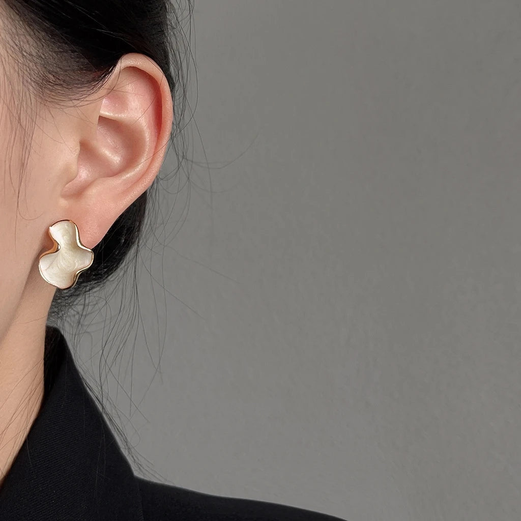 Showing irregular pearl shape and soft finish