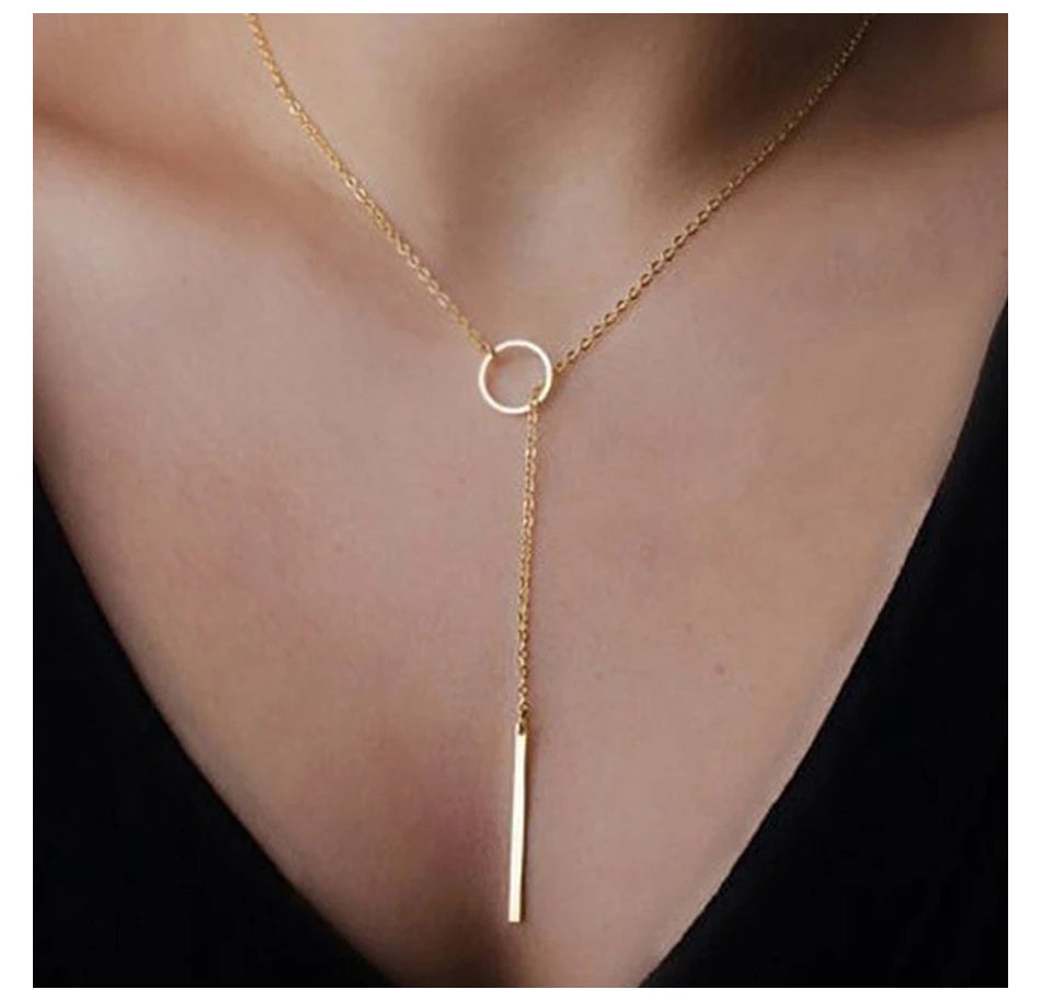 Gold chain detail