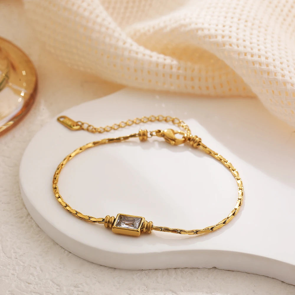Geometric woven chain bracelet close up detail