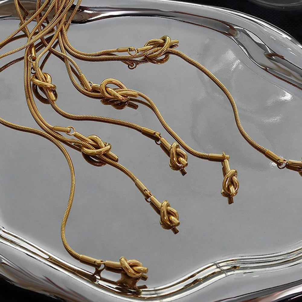 65cm geometric pendant chain necklace close up